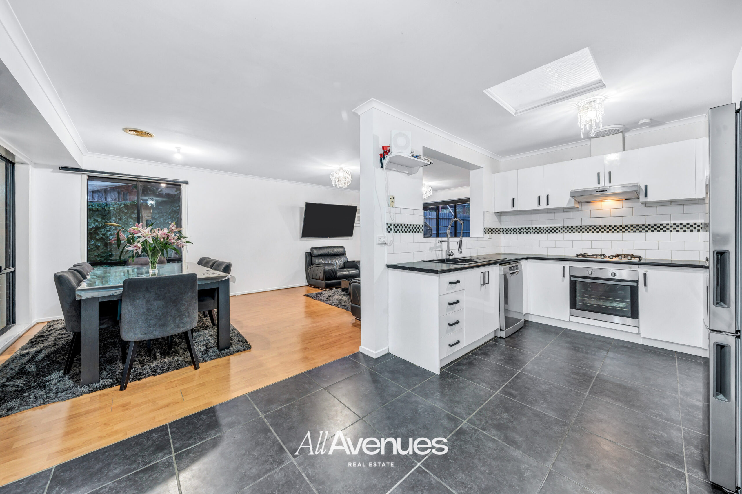 10 Bill Place, HAMPTON PARK, VIC 3976
