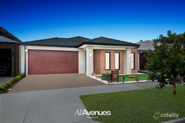 12 Pickerel Ave, Clyde North, VIC 3978