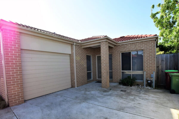 70A Green Valley Cres, Hampton Park, VIC 3976