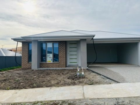 3 Swainsons Rd, Nar Nar Goon, VIC 3812