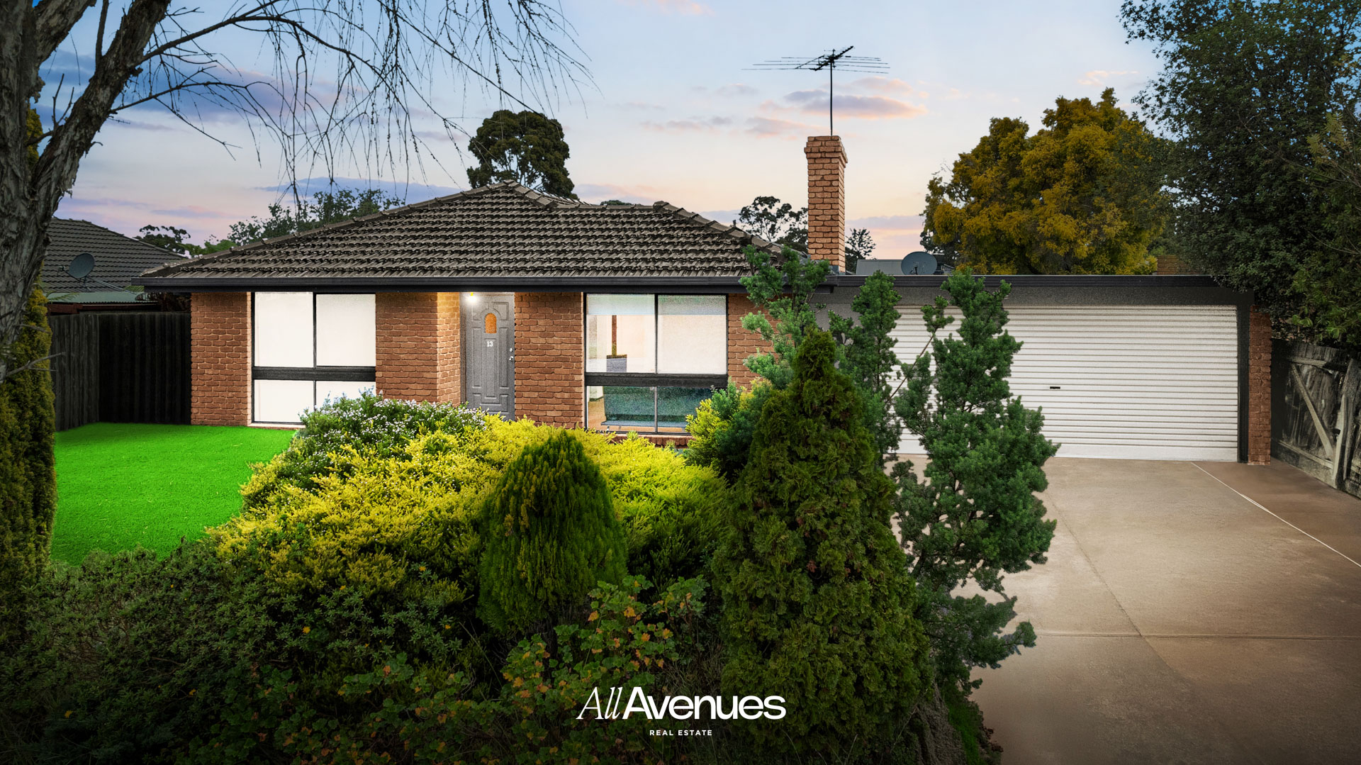 13 Barrington Dr, Pakenham, VIC 3810