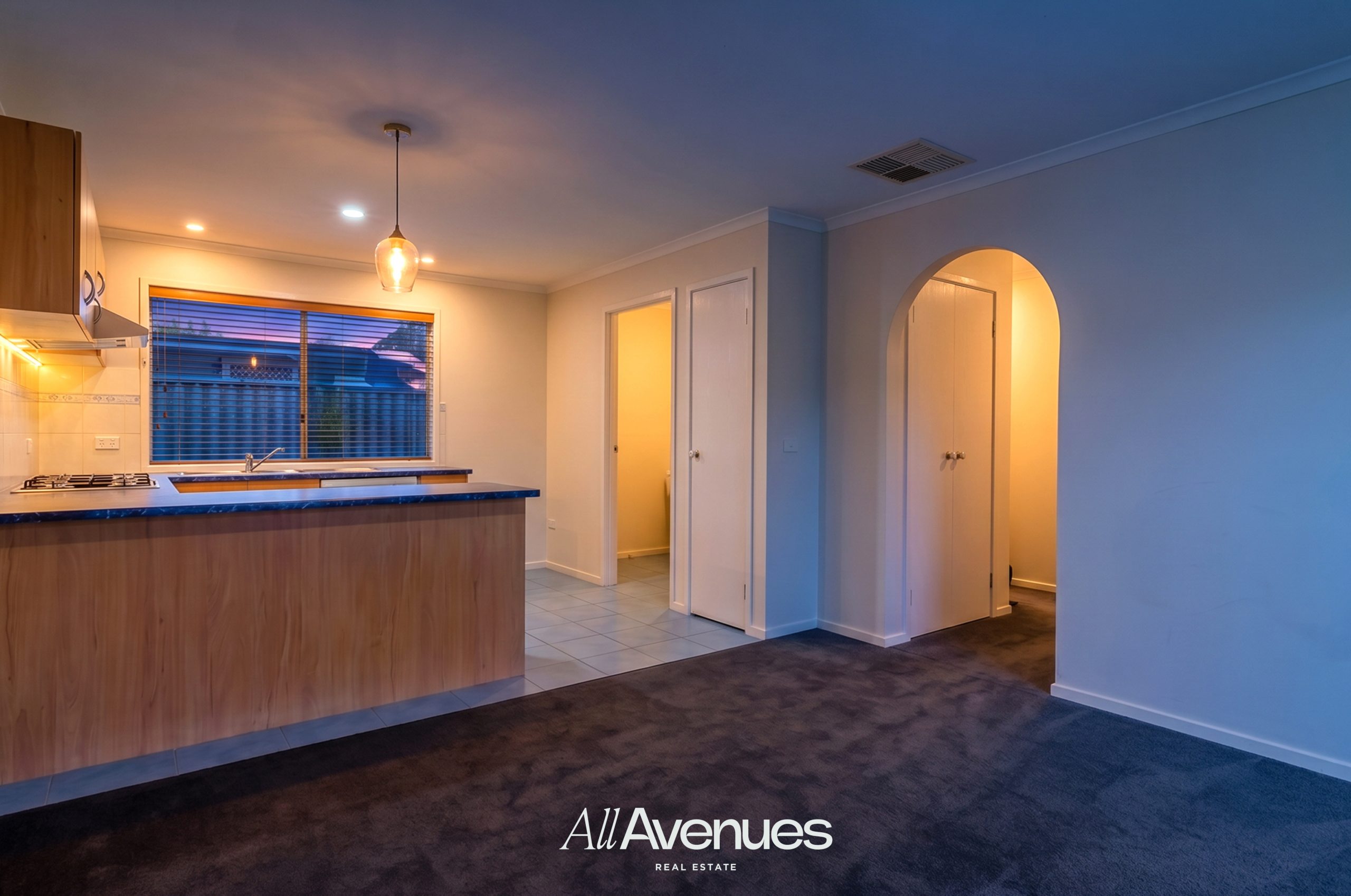 13 Houndsforth Street, Cranbourne East - Thumbnail 4
