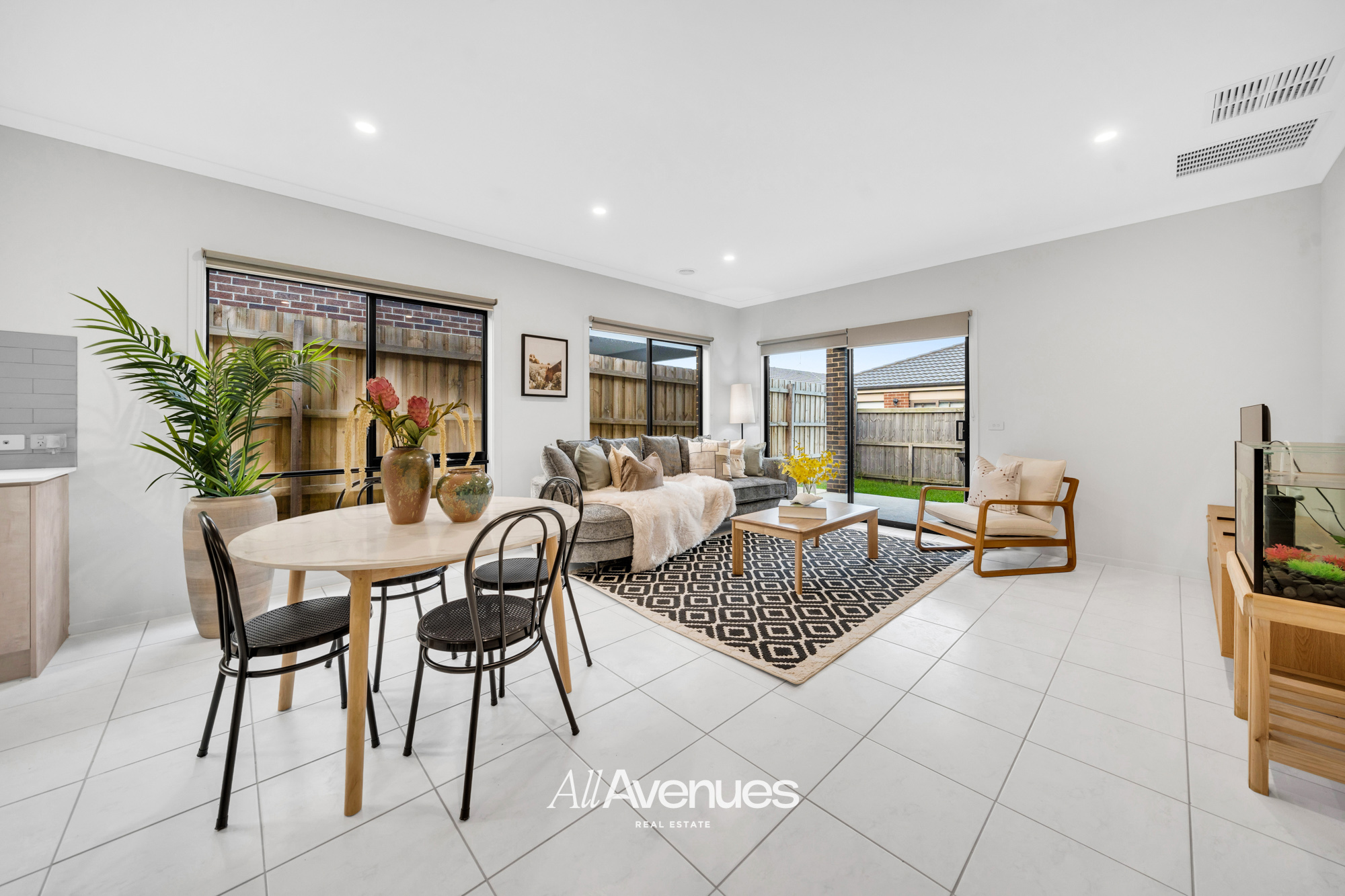 37 Dalmatian Street, CRANBOURNE EAST, VIC 3977