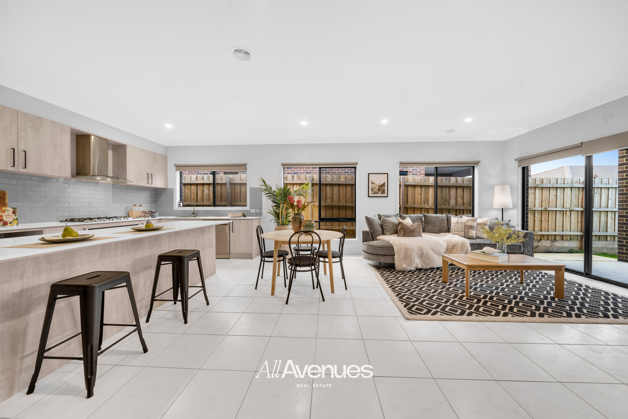 37 Dalmatian Street, CRANBOURNE EAST, VIC 3977