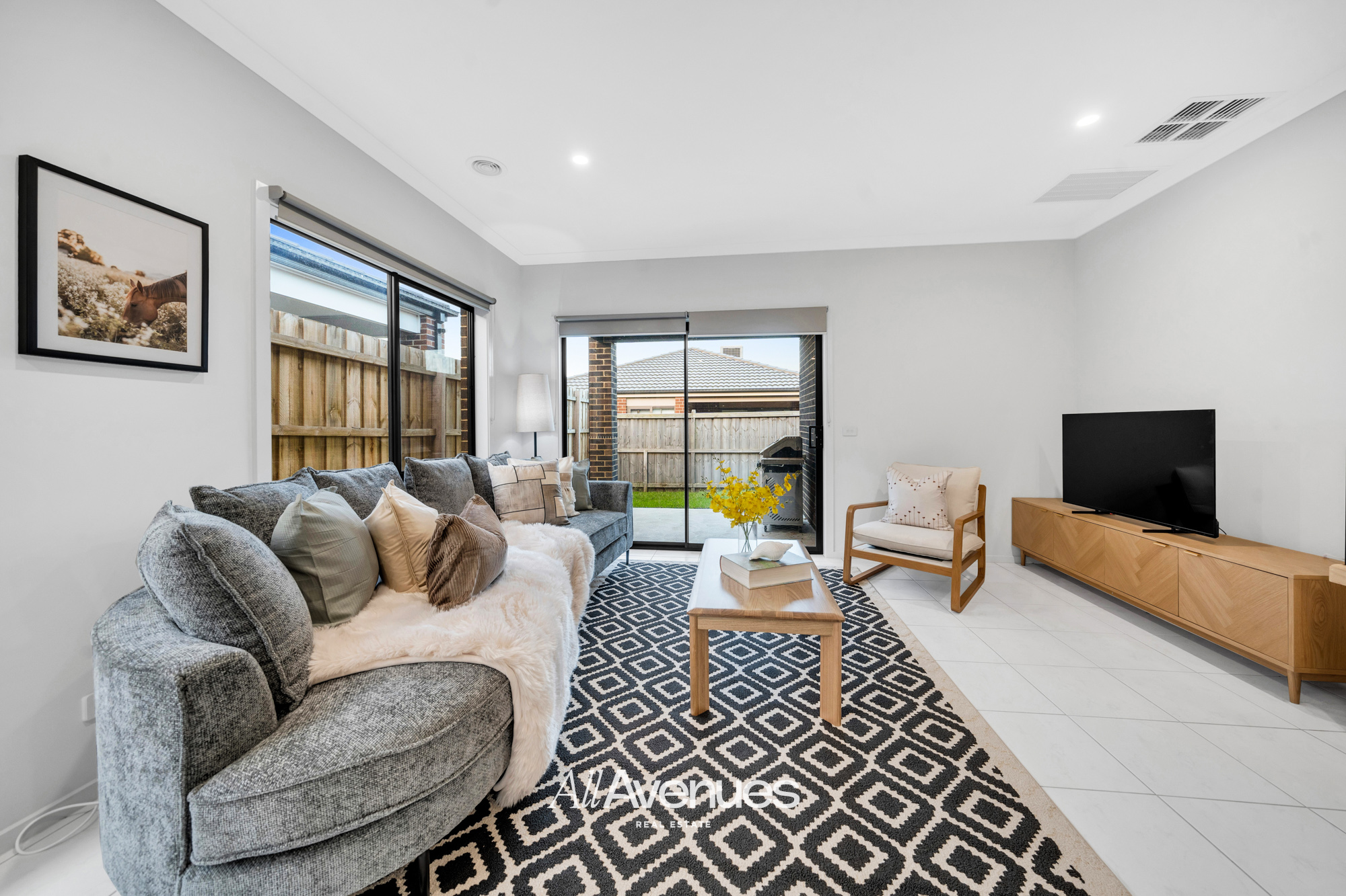 37 Dalmatian Street, CRANBOURNE EAST, VIC 3977