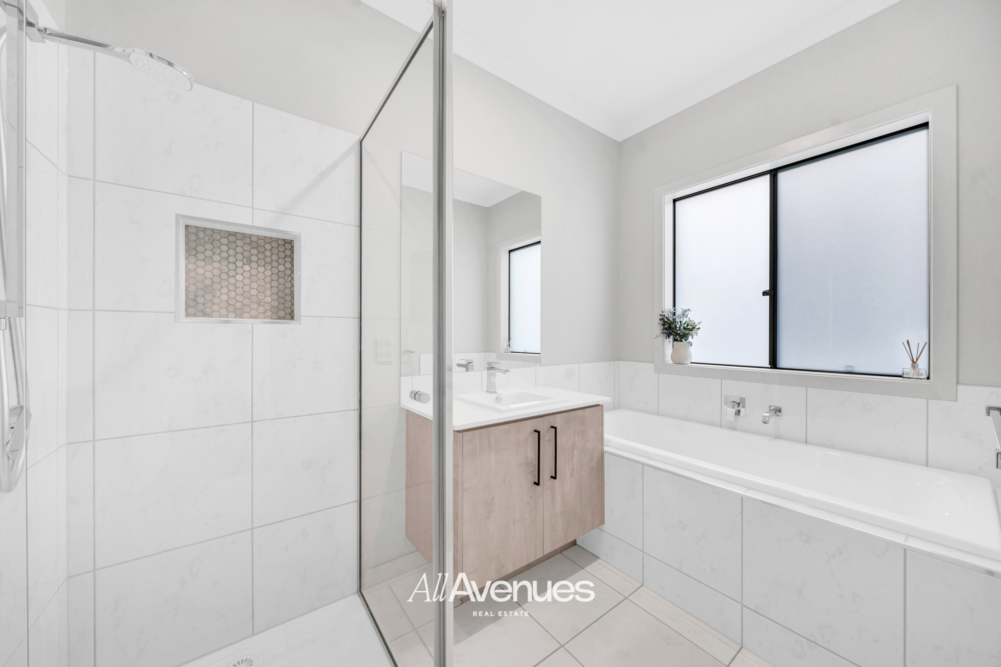 37 Dalmatian Street, CRANBOURNE EAST, VIC 3977